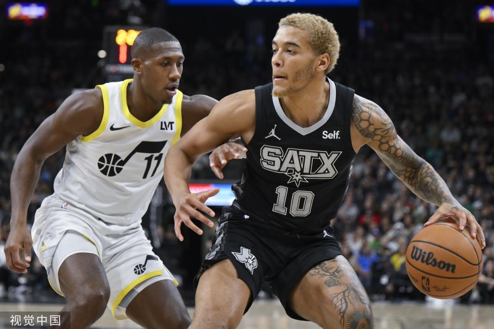 相当于在两 相当于在两